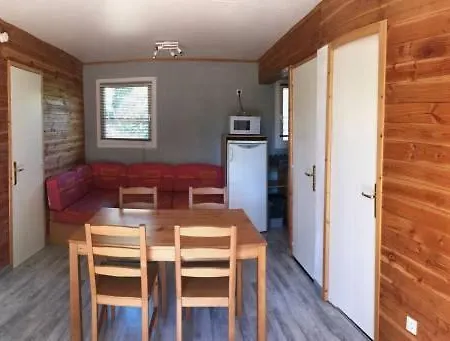 Camping Des Templiers - Le Caylar Exterior foto